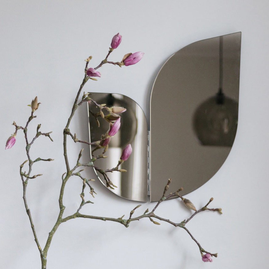 Perho mirror, bronze