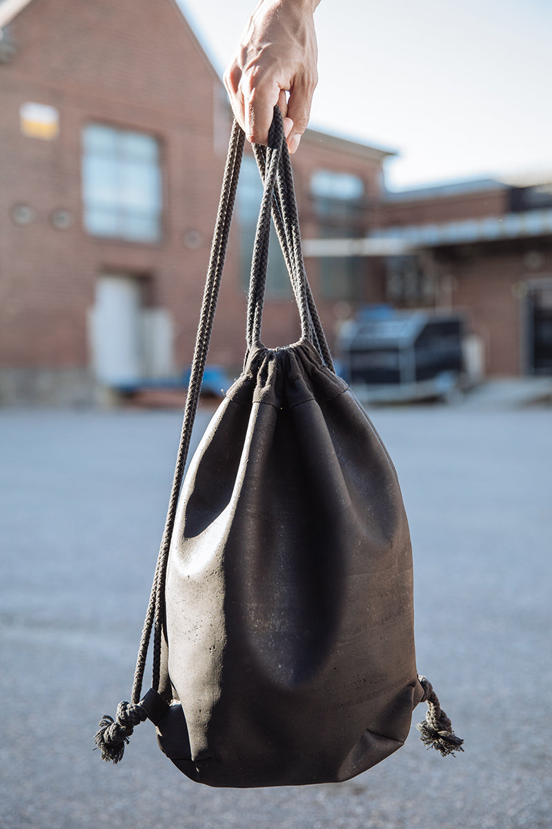 OUTLET! Aarni cork drawstringbag, backpack, black