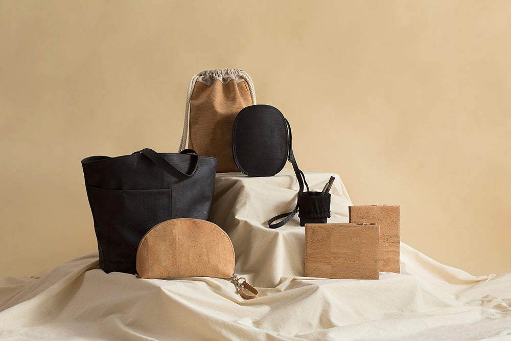 Aura big cork bag, black